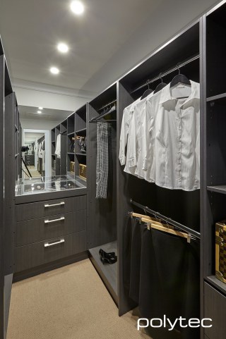 Polytec - Wardrobe in Black Wenge Ravine.