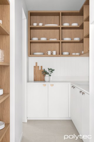 Polytec - Doors in Blossom White Matt, Shelving in Boston Oak Woodmatt.