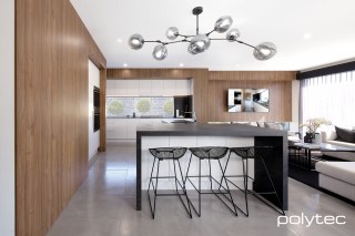 Polytec - Doors and drawers in Polar White Sheen, Panels in Notaio Walnut Ravine.