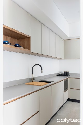 Polytec - Doors and drawers	 in Bespoke Legato.