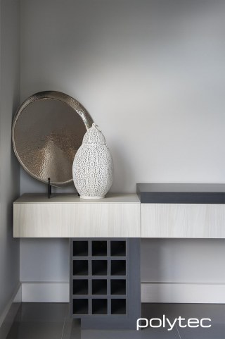 Polytec - Bench in Bleached Walnut Legato.