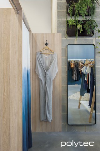 Polytec - Change rooms in Natural Oak Ravine.