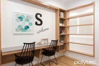 Polytec - Desktop in Strata Grey Matt, Laminate desk and shelving in Natural Oak Matt.