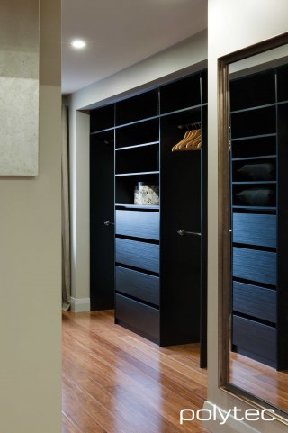 Polytec - Wardrobe in Black Wenge Ravine.