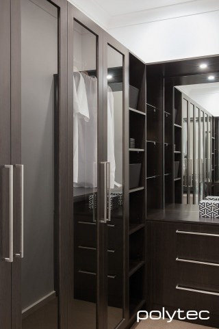 Polytec - Wardrobe in Black Wenge Matt.