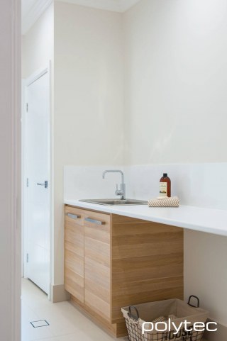 Polytec - Laminate benchtop in Classic White Matt, Doors in Natural Oak Ravine.